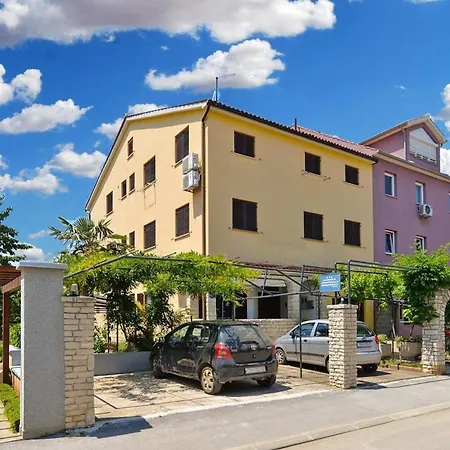 Apartment Fuer 4 Personen Ca 60 Qm In Fazana, Istrien Istrische Riviera *